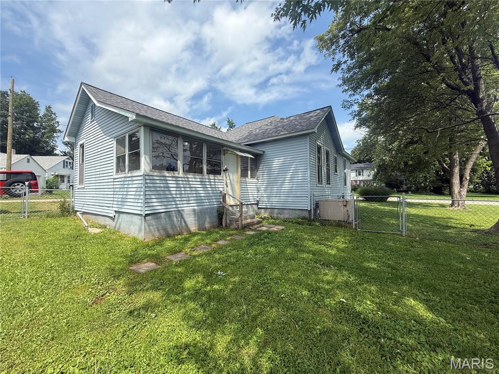 non-subdivided - Residential