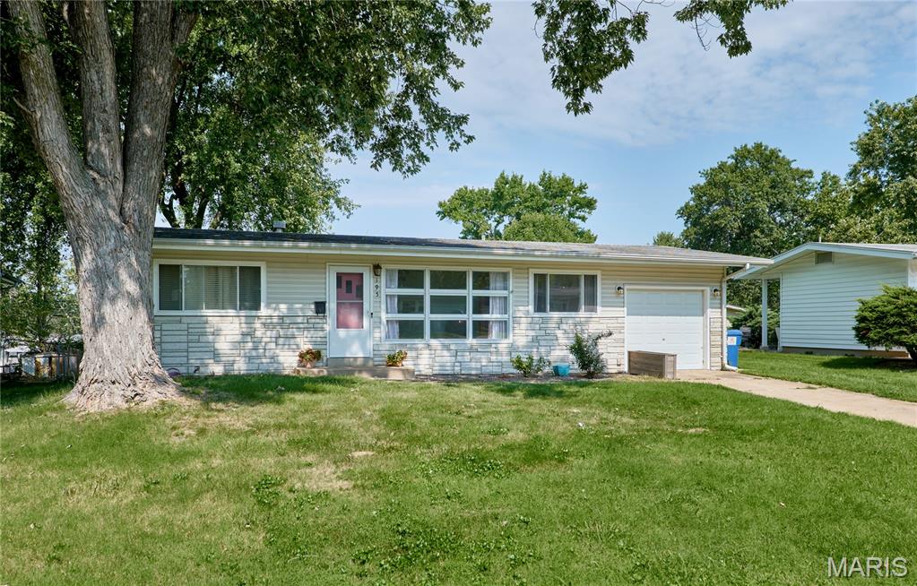 BACK ON THE MARKET!!
Welcome to 195 Grenoble Ln! This 3-bedroom, 1.5-bath home offers plenty of space, character, and potential to make it your own. Hardwood floors throughout add warmth and charm, while the partially finished basement provides additional living space with a recreation room area—perfect for entertaining, hobbies, or relaxing.
Outside, you'll find a nicely sized lot with a fully fenced backyard featuring an above-ground pool with a newer liner and pump, ready for summer enjoyment! The enclosed back patio is another great asset, offering additional space to relax or entertain. With great indoor and outdoor features and plenty of potential, 195 Grenoble Ln is ready for its next chapter!
Home is being sold as-is. Seller to do no repairs or inspcections. Previous inspections are available upon request along with receipts of repairs.