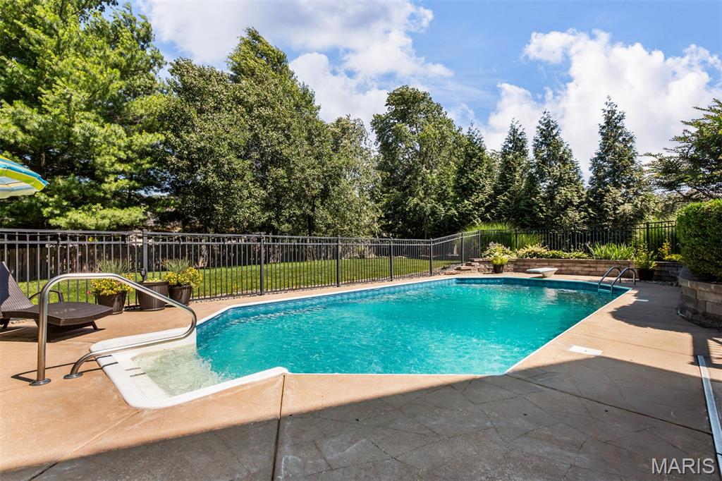 Crown Pointe Estates - Residential