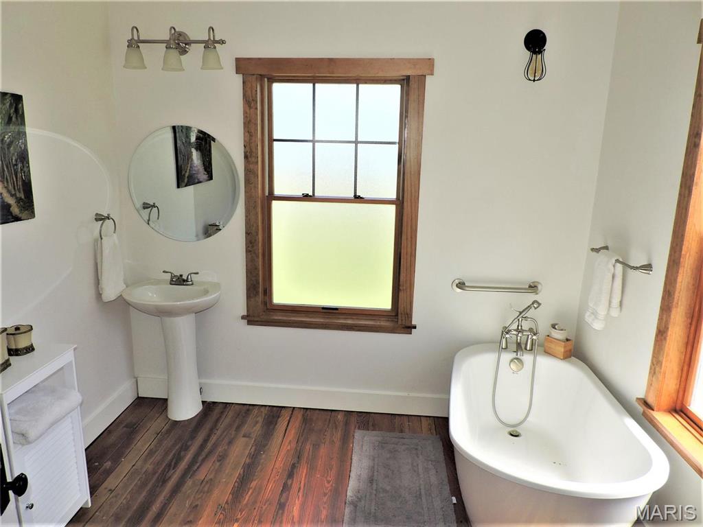 Ponds Corner - Residential
