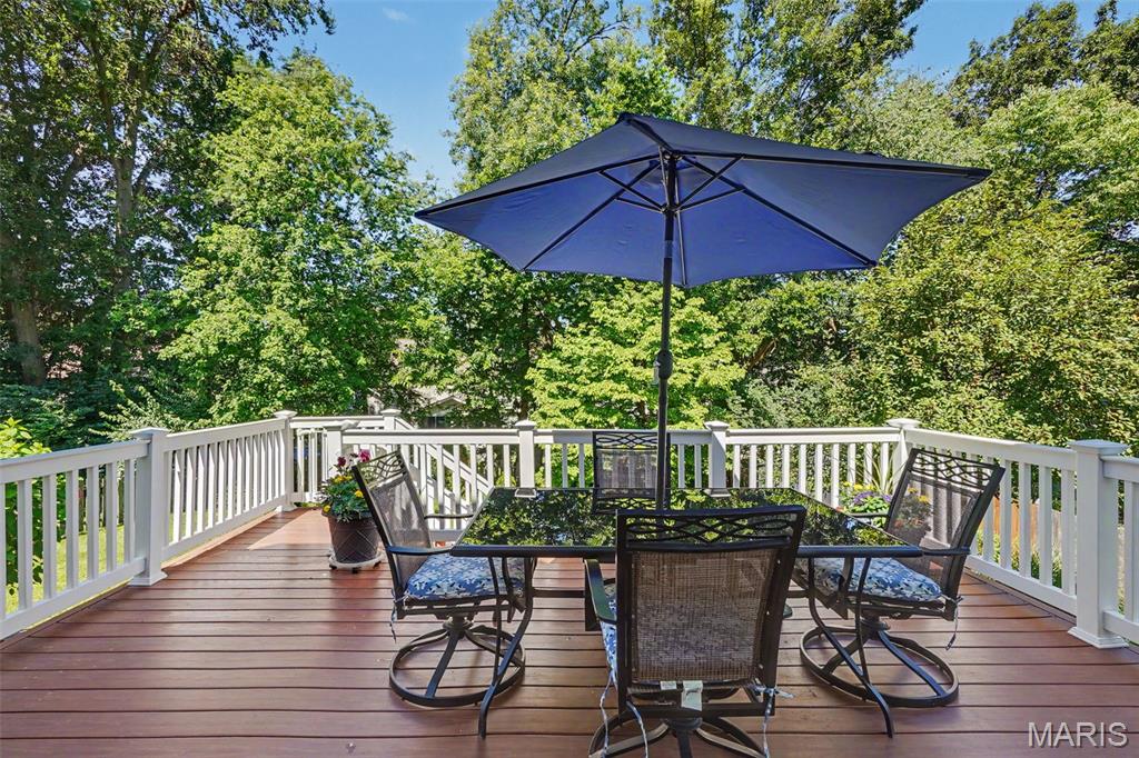 Country Crossing Manor - Residential