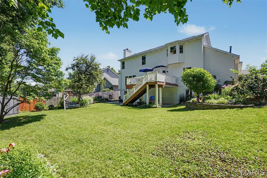 Country Crossing Manor - Residential
