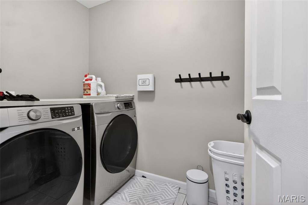 REGAL OAKS - Residential