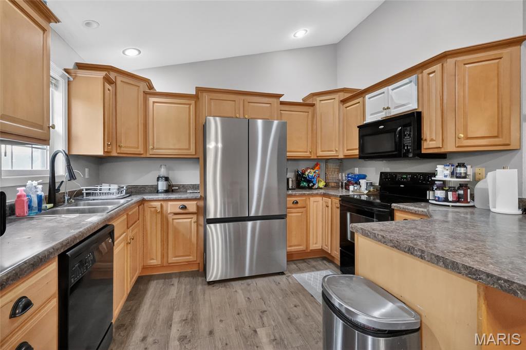 REGAL OAKS - Residential