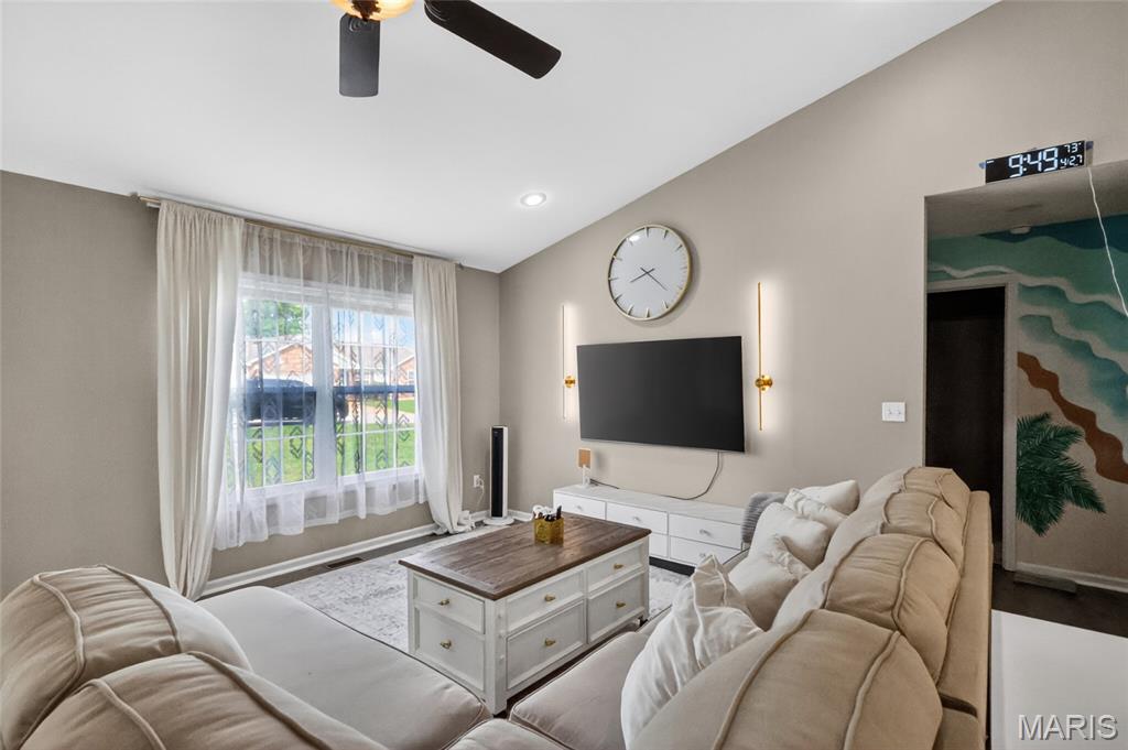 REGAL OAKS - Residential
