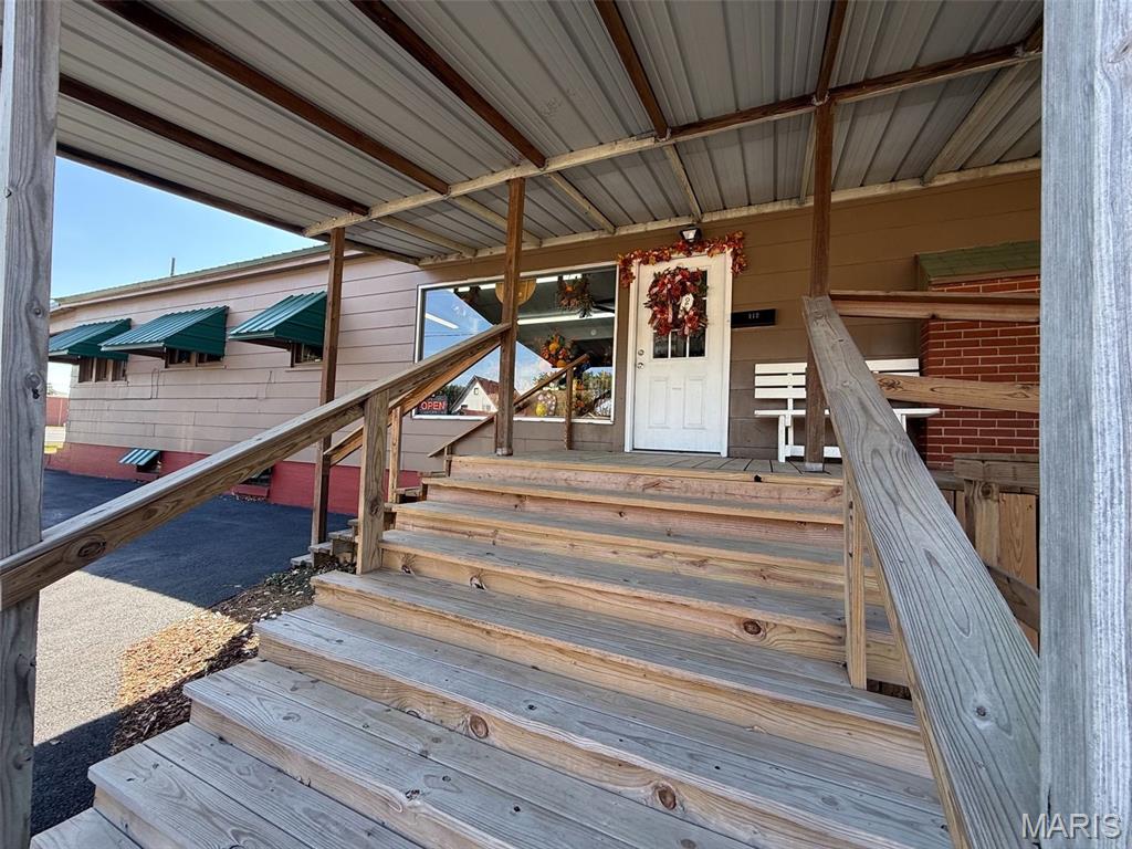 n/a - Commercial Sale
