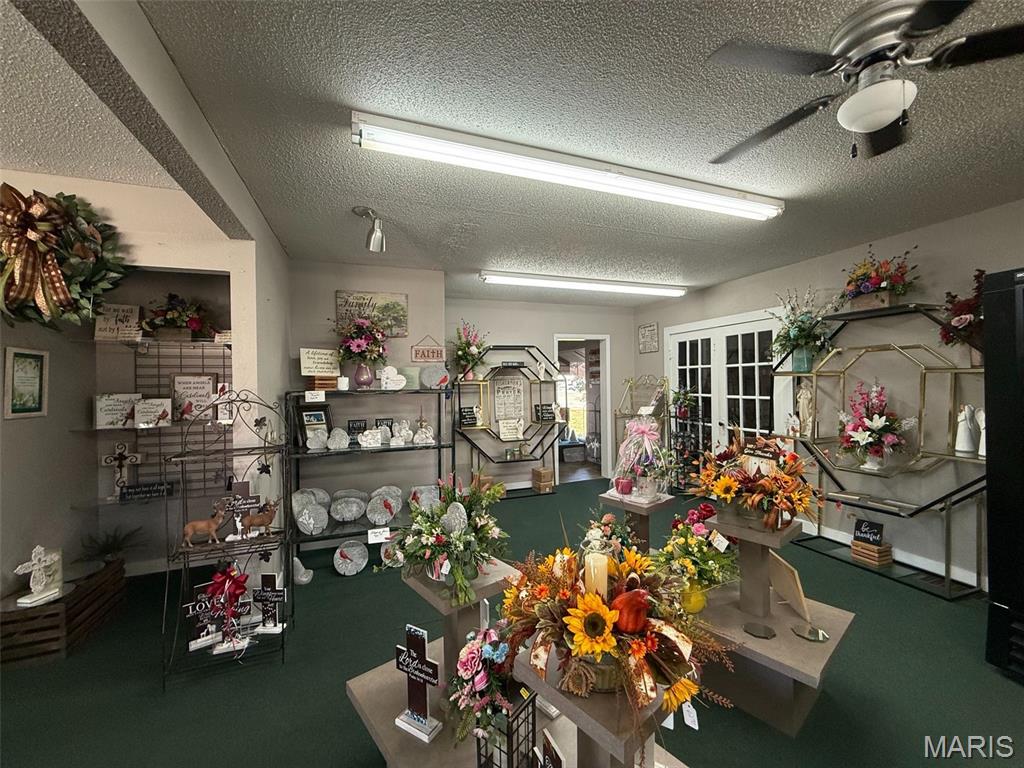 n/a - Commercial Sale