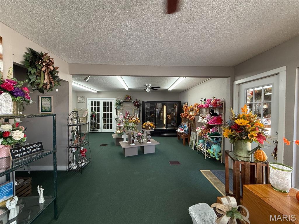 n/a - Commercial Sale