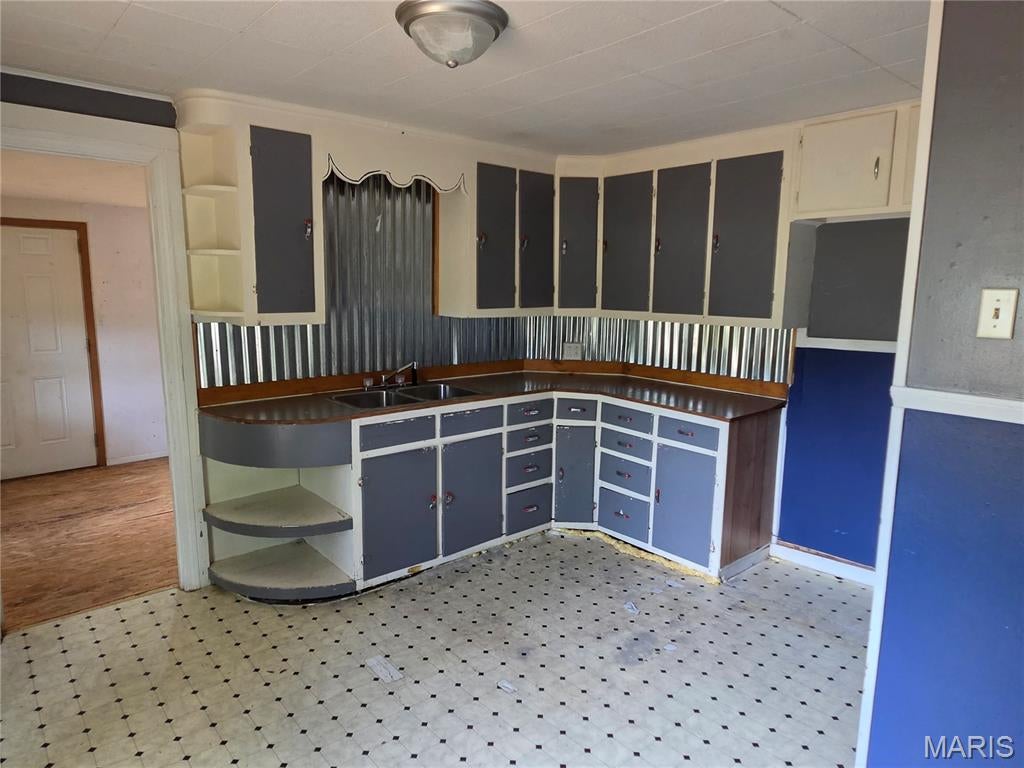 Sur Rts Laynes Add - Residential