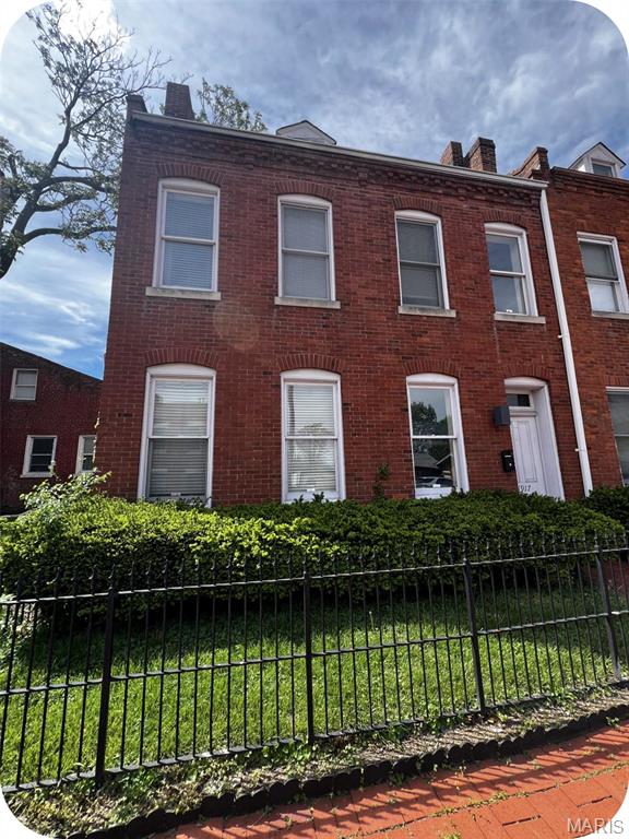 If you want space without blowing your budget—and a location that actually fits your lifestyle—this Soulard spot is a no-brainer. Set right in the heart of historic Soulard, you’re basically a quick golf cart ride to some of the city’s best bars, patios, and game-day hangouts—not to mention Soulard Farmers Market for weekend food runs and Bloody Mary fuel.

This 1885 3-story gives you room to spread out now—and grow into later. The main level has that classic Soulard vibe with exposed brick, a comfortable living space to kick back and watch the game, a bright eat-in kitchen, a convenient half bath, AND newly added laundry! Upstairs, you’ve got two solid bedrooms and a full bath with double sinks (no fighting over space if you’ve got a roommate or guests). Head up to the third floor and you’ll find a huge flex space—perfect for a second living room, game room, or a massive third bedroom. Out back, the fenced yard is ready for grilling, hanging out, or letting the dog run. The brick 2-car garage is clutch in the city—and the extra storage building means your bikes, tools, and tailgating gear don’t have to take over your parking space.
Bottom line: more space, prime location, and a setup that makes it easy to enjoy everything Soulard has to offer—without stretching your budget. Ask me about a $12,500 forgivable loan for Washington University employees! Skip the Zillow rabbithole & contact me--the listing agent--for more info or to schedule a tour.