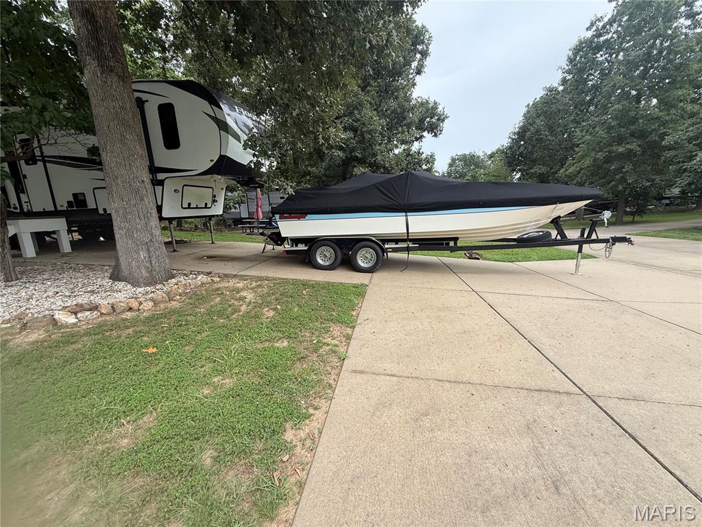 Adventure Out RV Park - Land