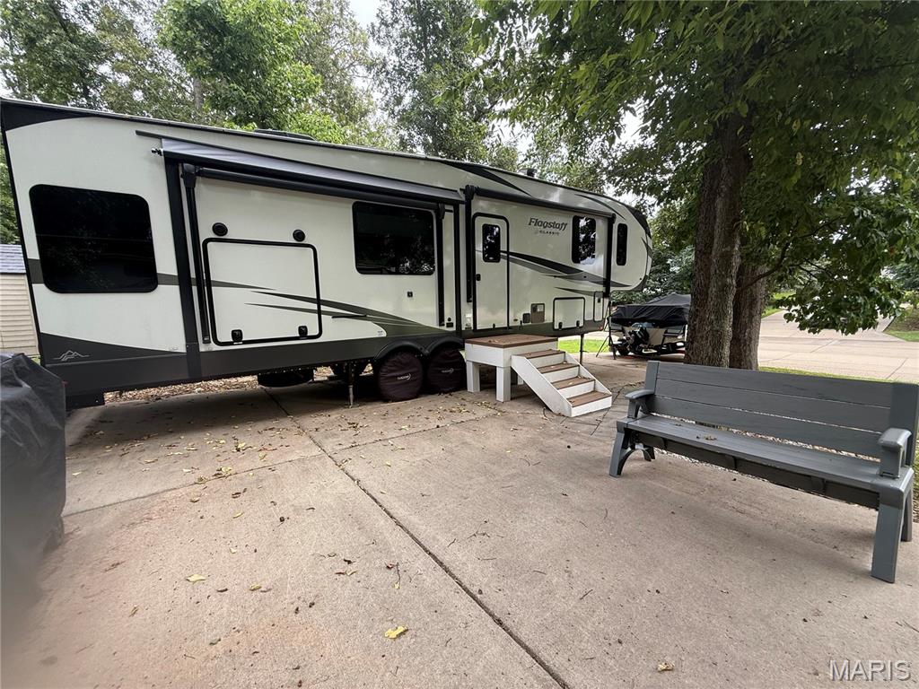 Adventure Out RV Park - Land