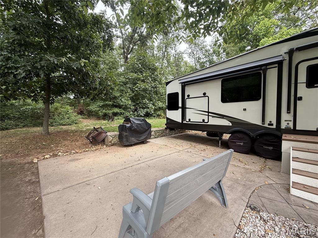 Adventure Out RV Park - Land
