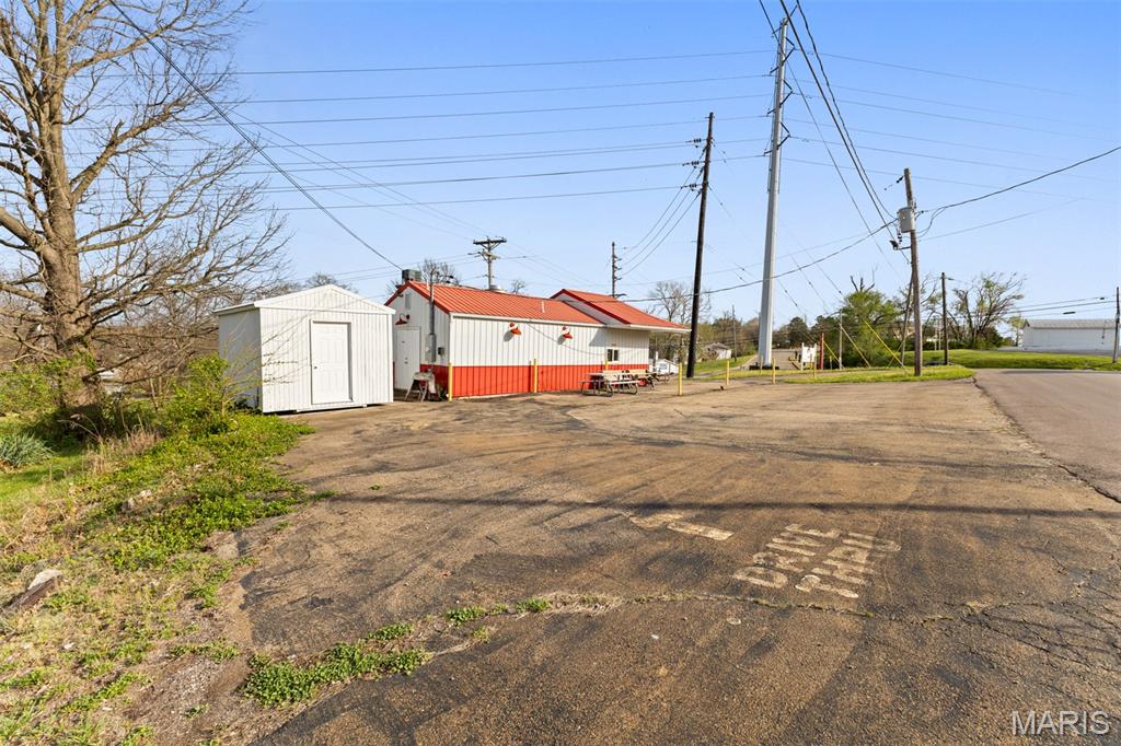 Sitze Sub - Commercial Sale