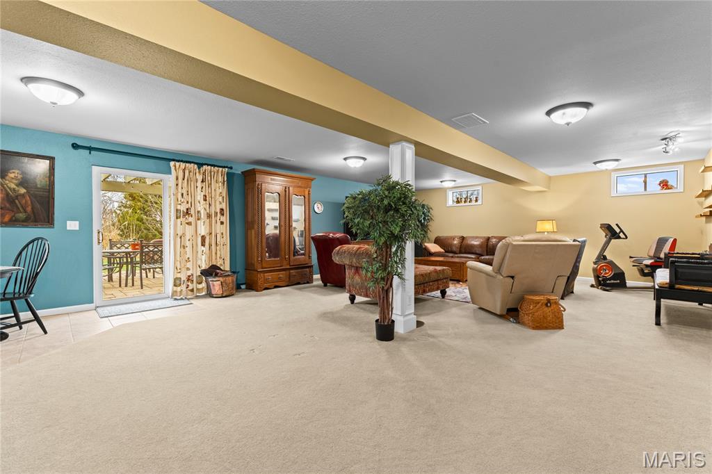 At Fairwood Hills 7th Add - Residential
