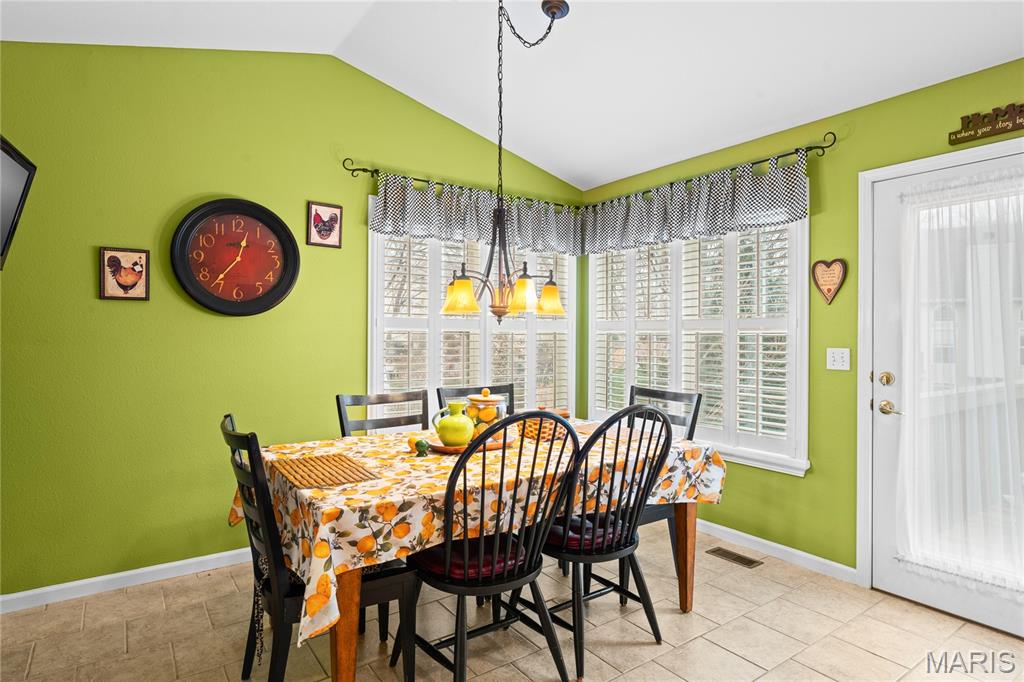 At Fairwood Hills 7th Add - Residential