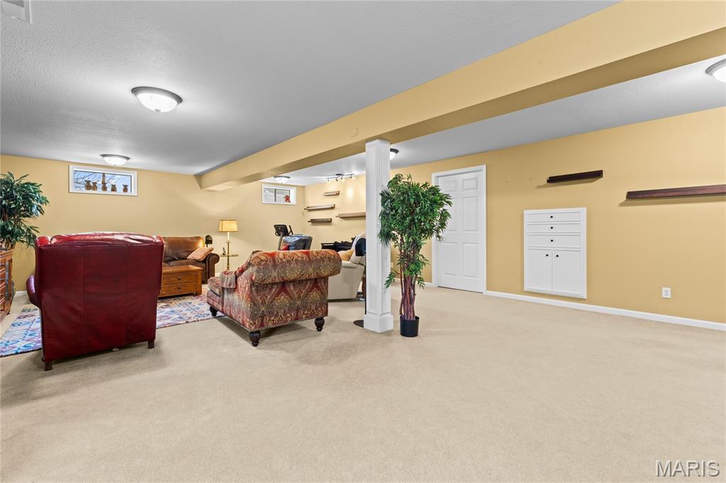 At Fairwood Hills 7th Add - Residential