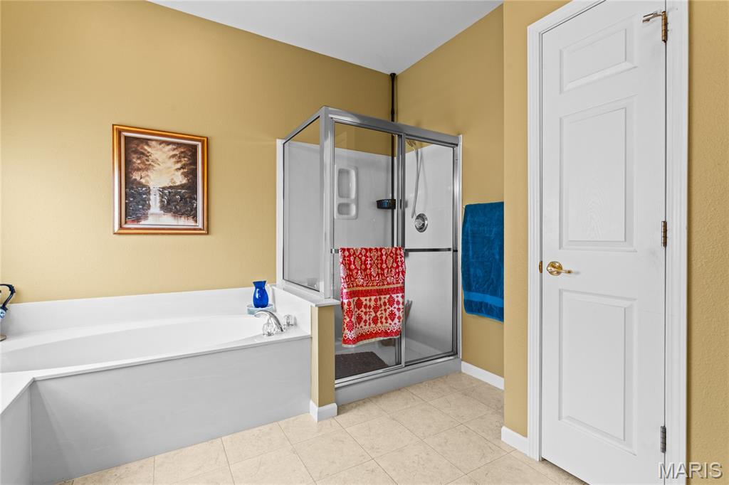 At Fairwood Hills 7th Add - Residential