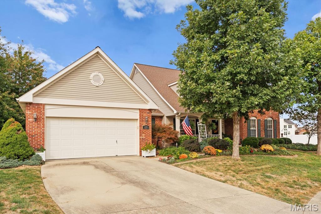 At Fairwood Hills 7th Add - Residential