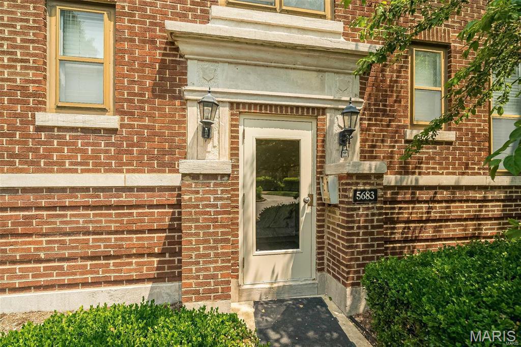 Waterman-Kingbury Condo - Residential