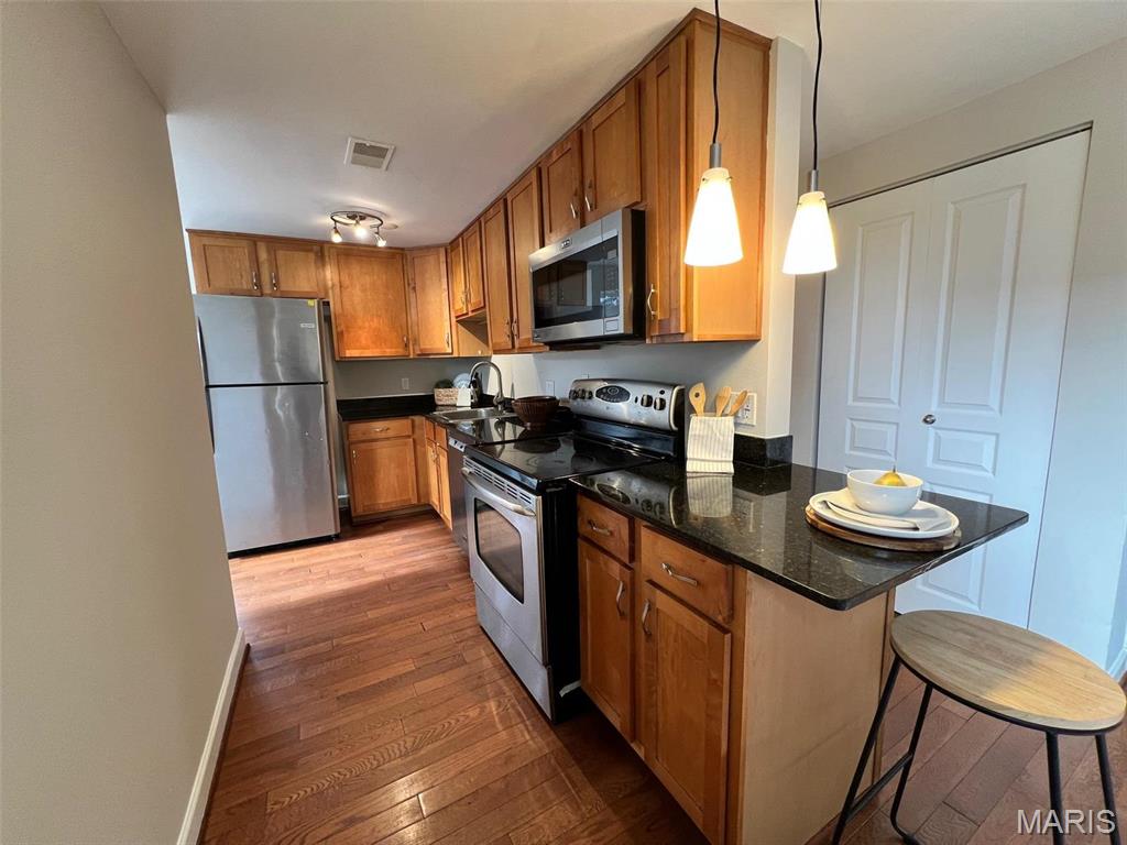 Waterman-Kingbury Condo - Residential