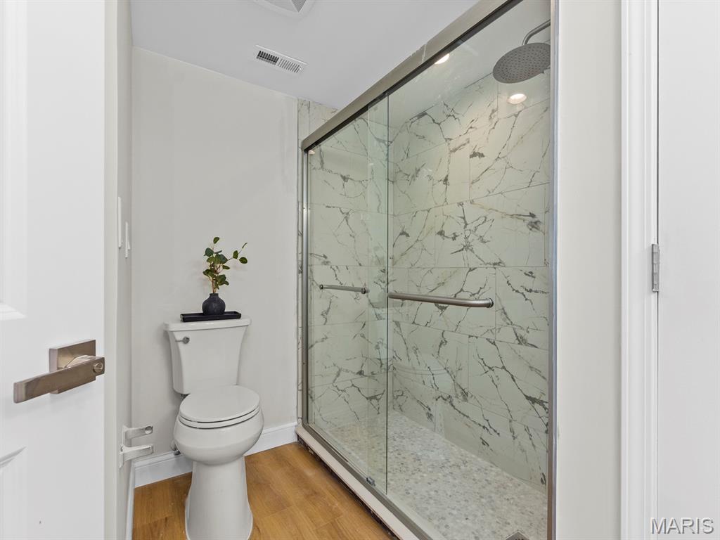 Saratoga Condo The - Residential
