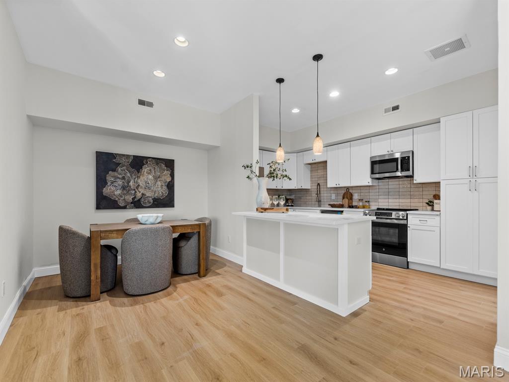 Saratoga Condo The - Residential
