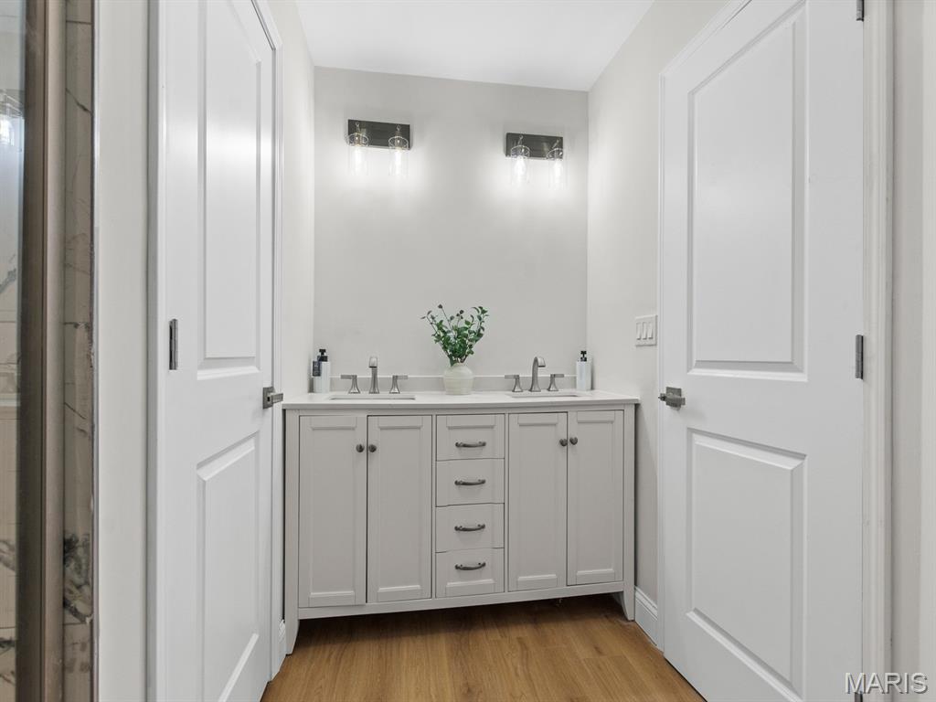 Saratoga Condo The - Residential