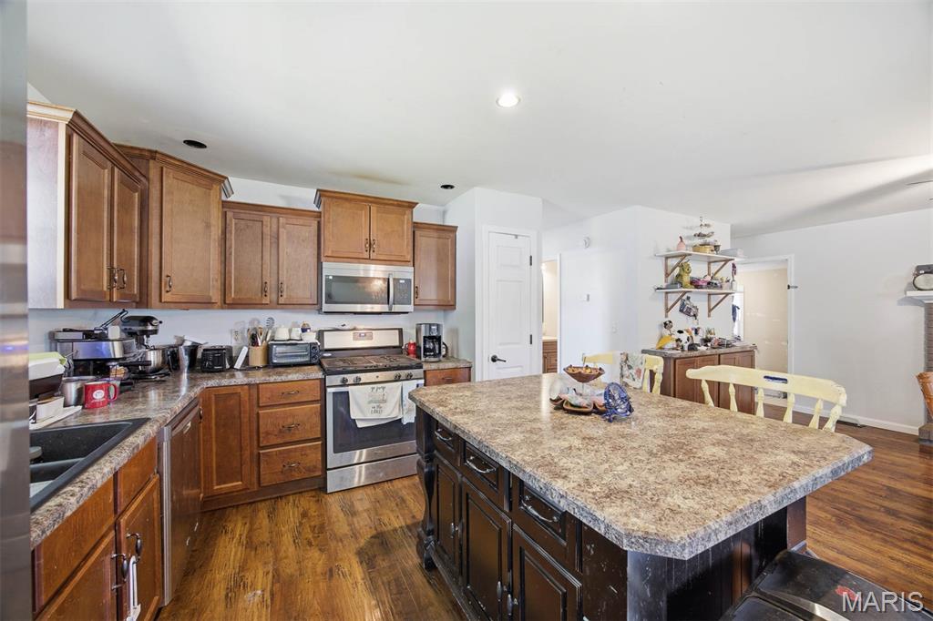 Foxfire Mdws Sub - Residential