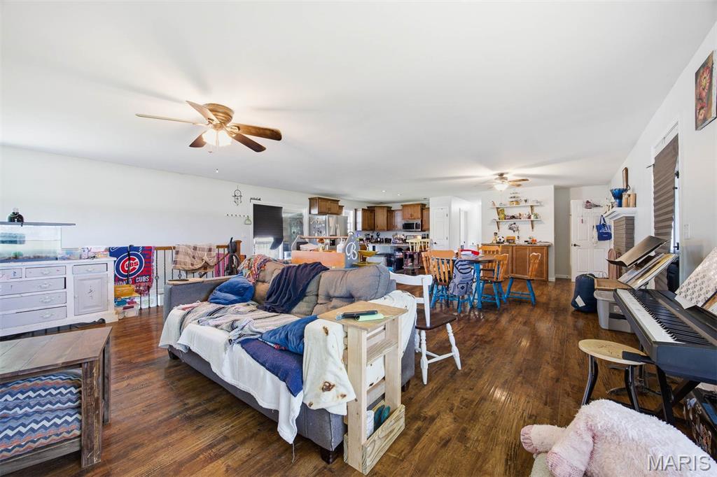Foxfire Mdws Sub - Residential