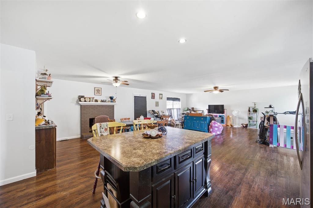 Foxfire Mdws Sub - Residential
