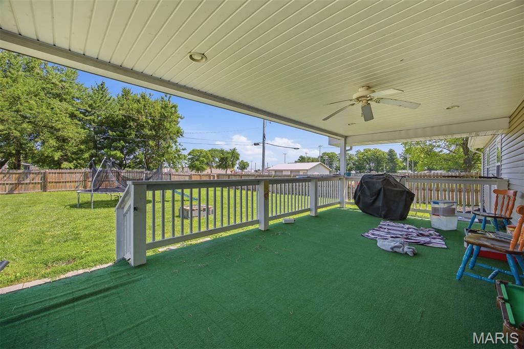 Foxfire Mdws Sub - Residential