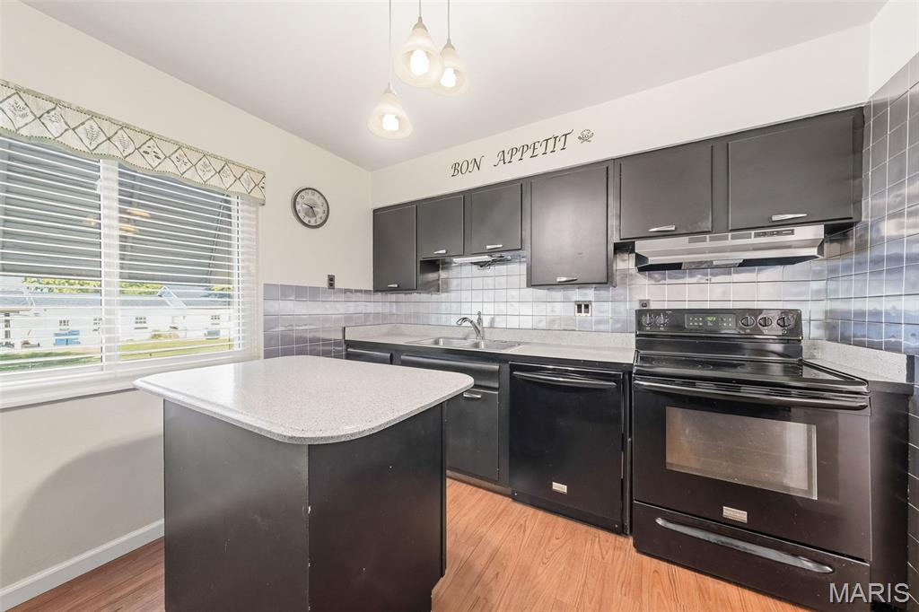 Oakville Acres Amd Of - Residential