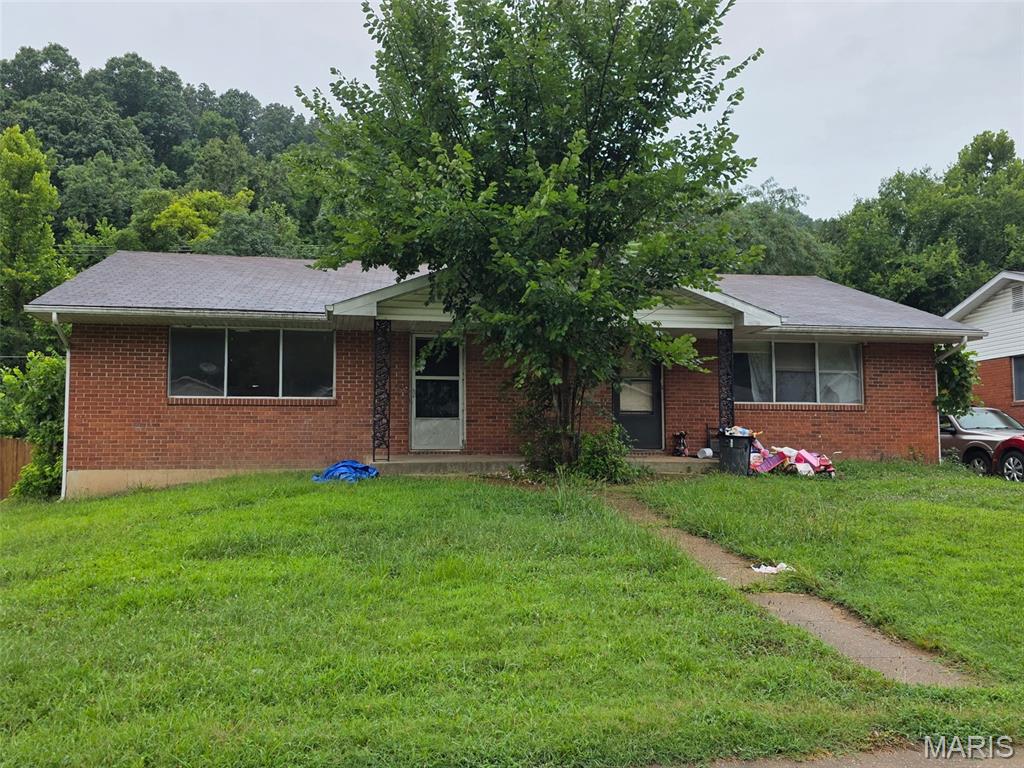 Great Investment Opportunity - Cozy Duplex with 844 sq. ft. on each side. 2 Bedrooms and 1 Full Bath on Each Side. Beautiful Hardwood Flooring, Washer & Dryer Hookups on each side of unfinished basement. Unit A is all electric with a Heat Pump and Unit B has Gas Forced Air Heat and New Central Air Conditioner. All City Utilities except for Propane Tank is leased through Goodrich Gas on Unit B. Unit A is vacant and Unit B has tenant that is renting on month to month basis. Showings Available starting Monday, July 27th.