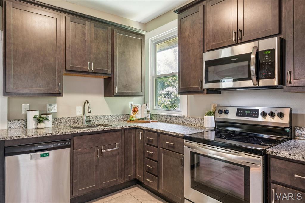 Greenwood City Bl 5105 - Residential