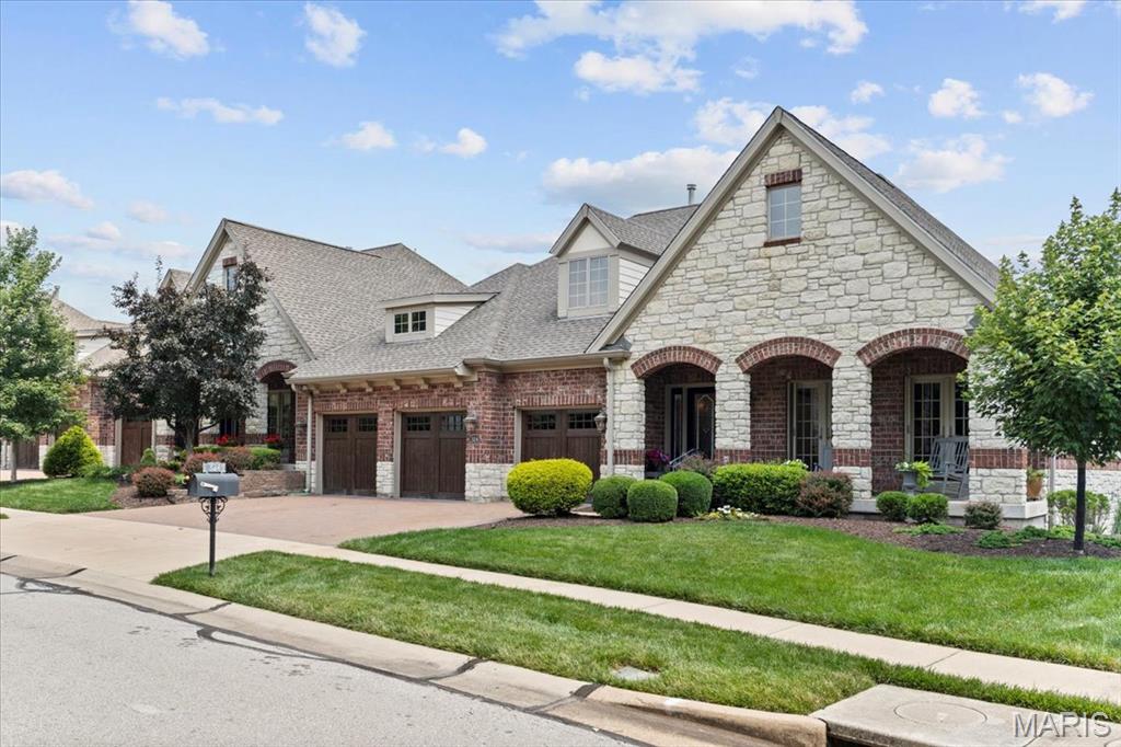 The Villas at Meadowbrook - Residential