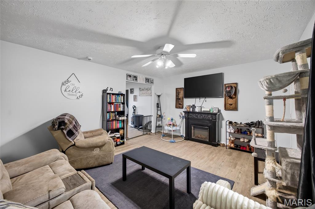 Maple Crest Annex - Residential