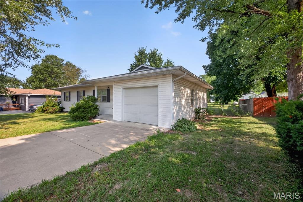 Maple Crest Annex - Residential