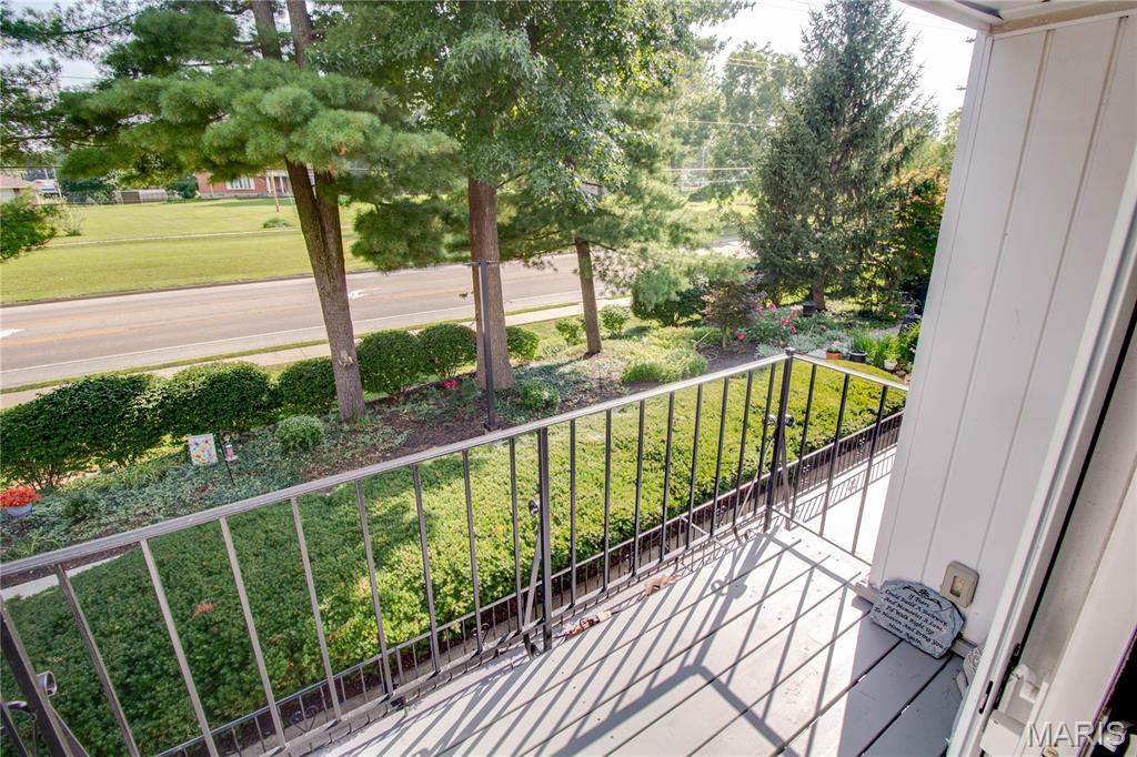 Arrow Wood Manor Condo - Residential