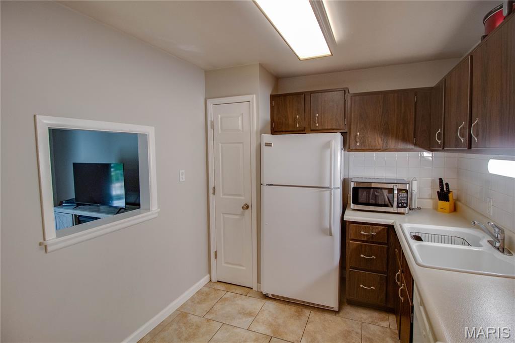 Arrow Wood Manor Condo - Residential