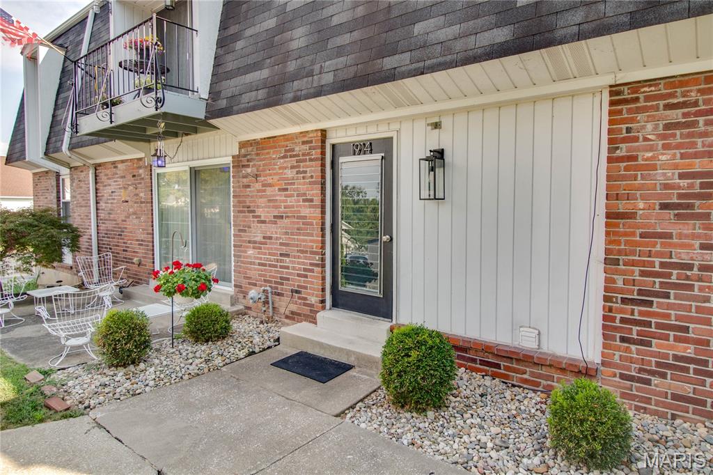 Arrow Wood Manor Condo - Residential