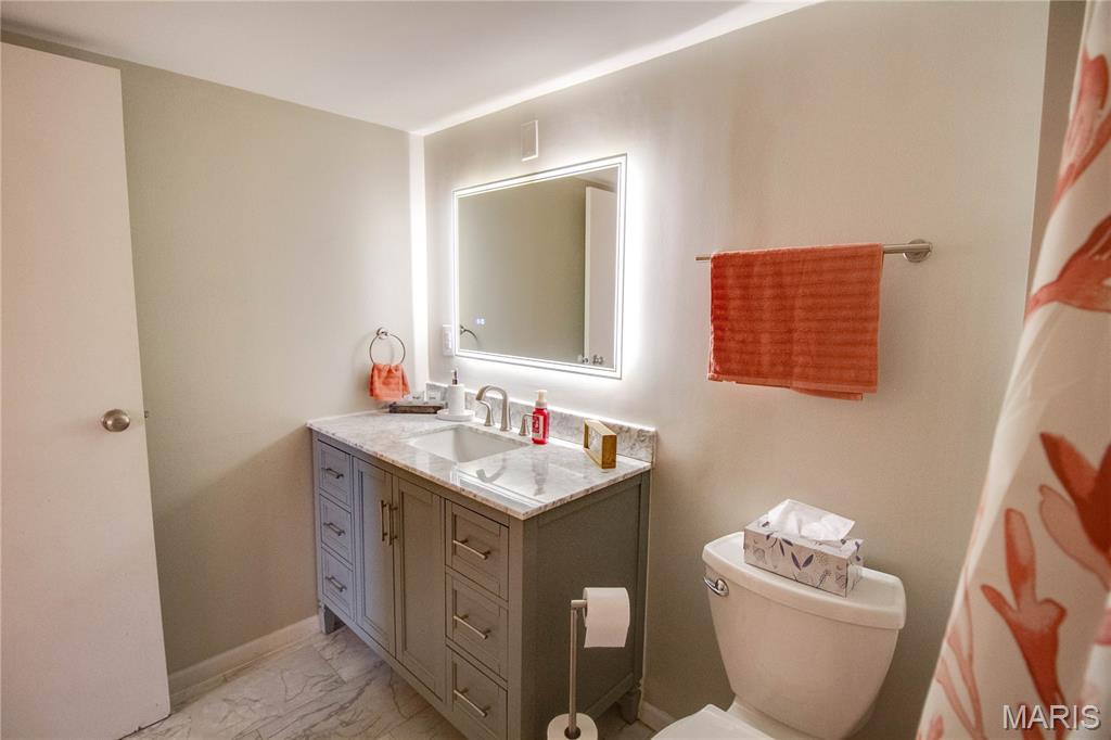 Arrow Wood Manor Condo - Residential