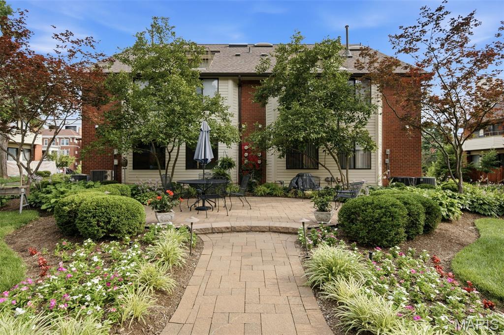 Waterford Square Condos - Residential