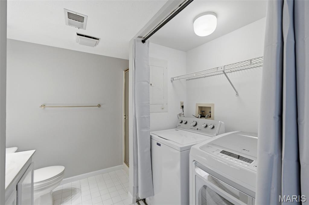Waterford Square Condos - Residential