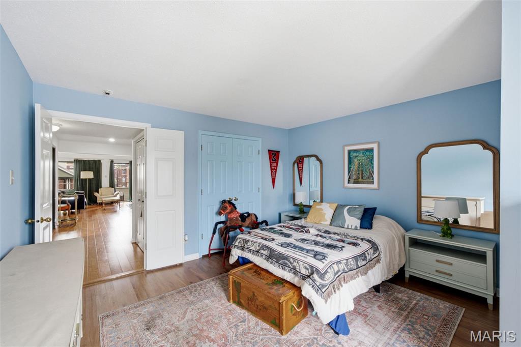 Waterford Square Condos - Residential