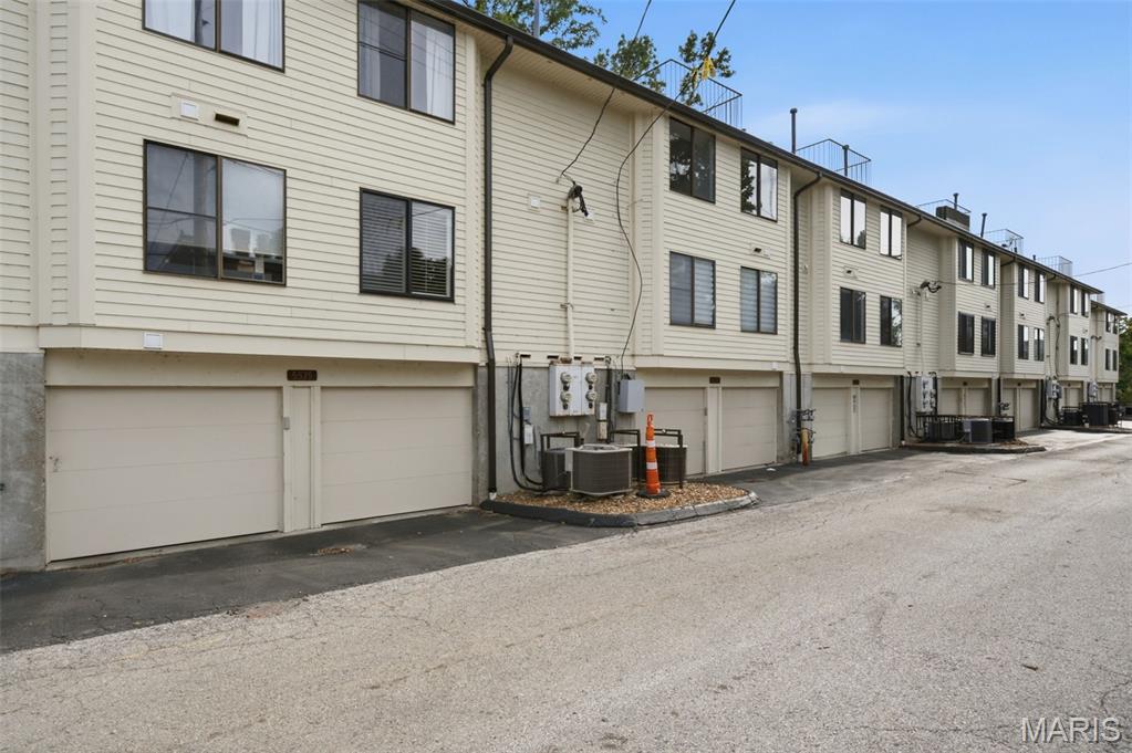 Waterford Square Condos - Residential