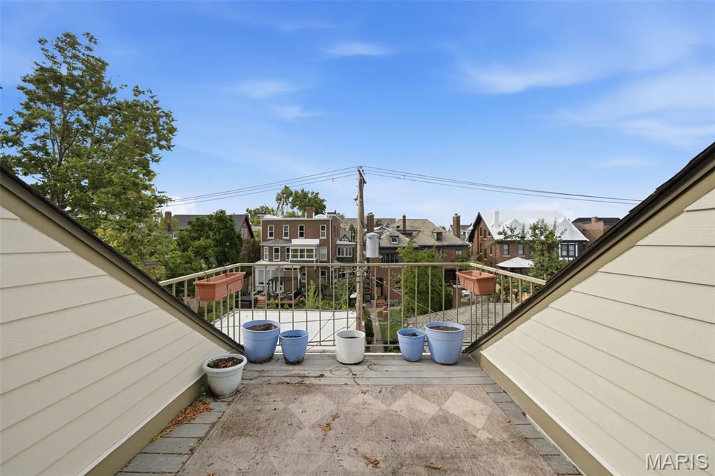 Waterford Square Condos - Residential