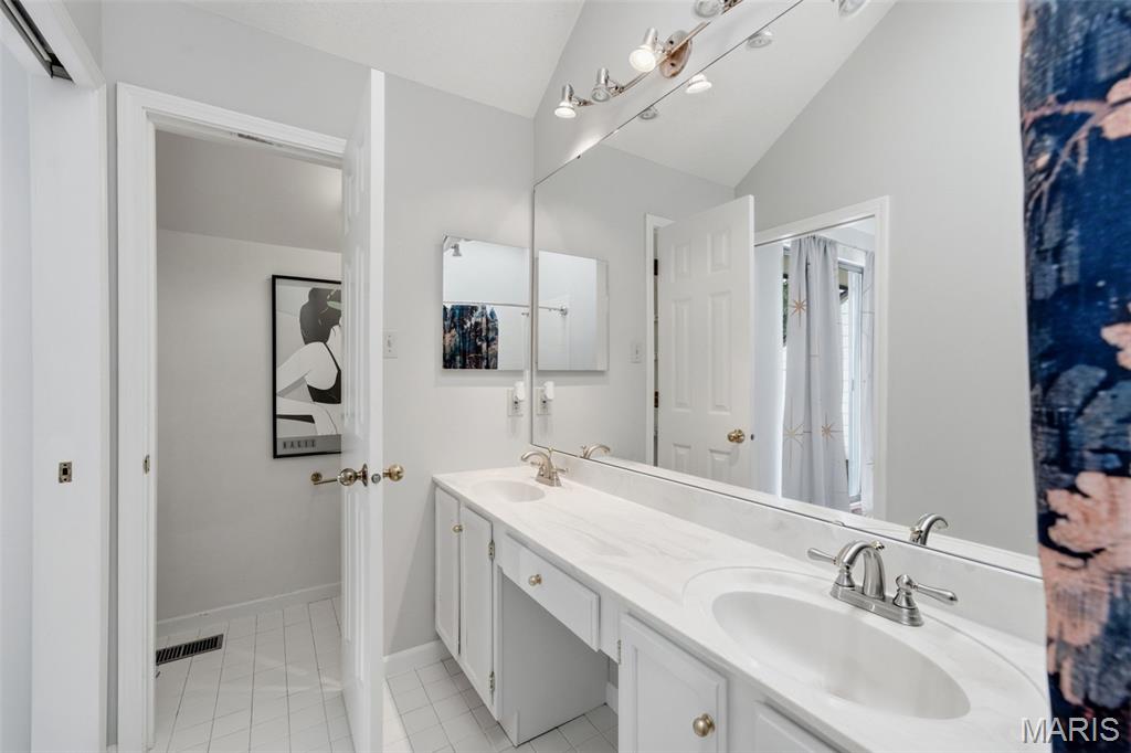 Waterford Square Condos - Residential