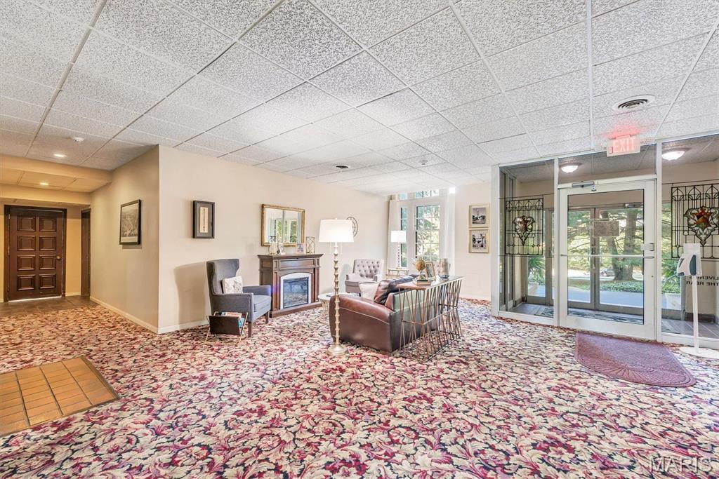 Adlon Condominums - Residential