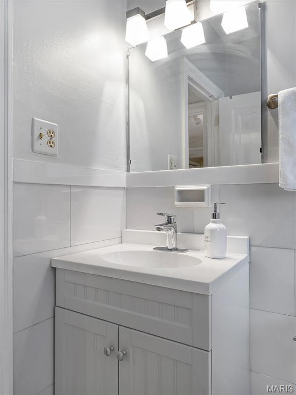 Adlon Condominums - Residential